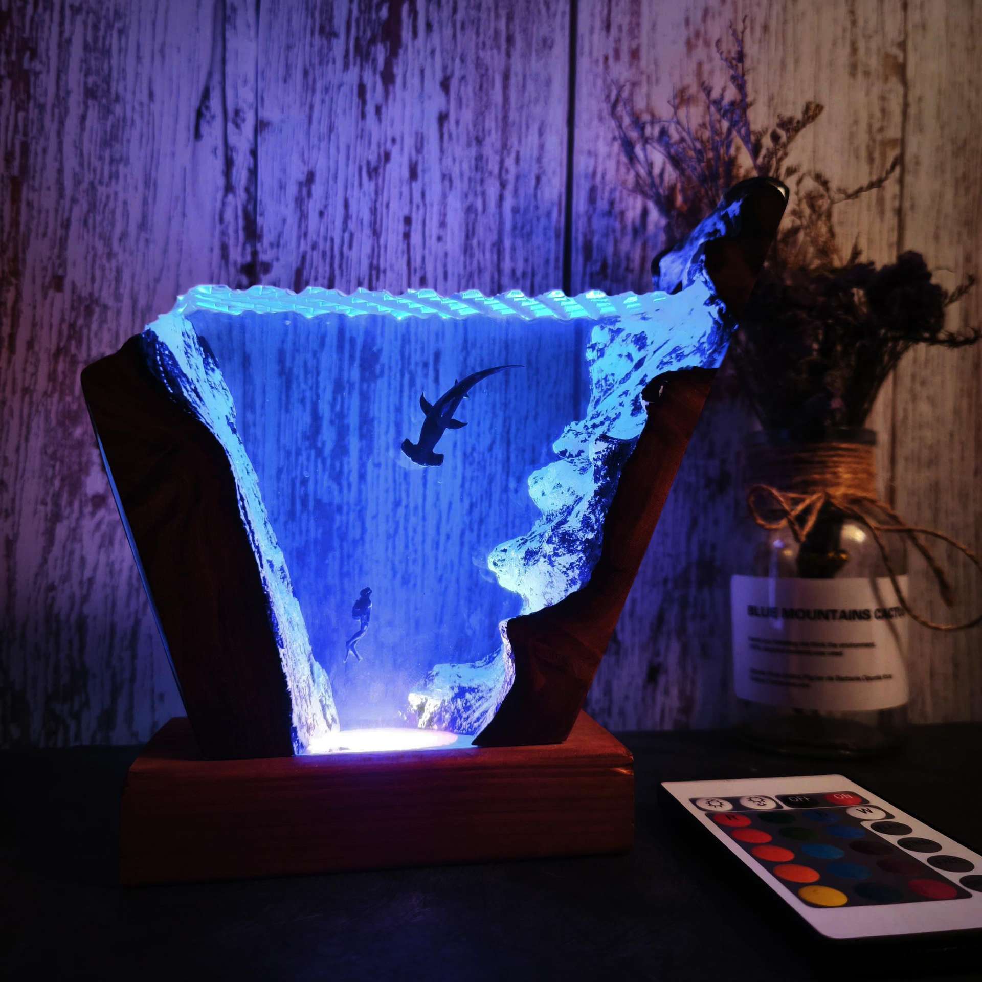 Ornamento luminoso a forma di  - Resin Art And Wood recensione e prezzo