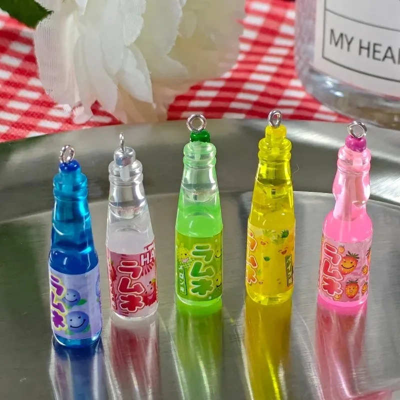 10 Pezzi Ciondoli in Resina a  - Resin Art Keychain recensione e prezzo